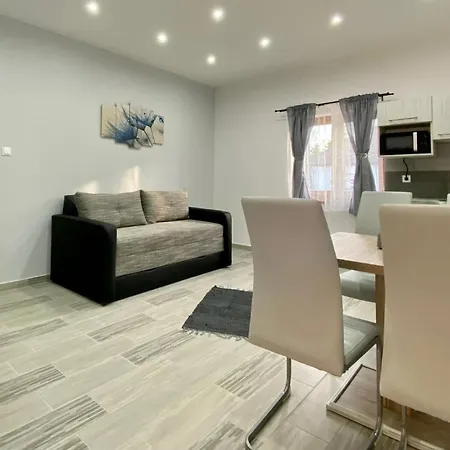 Tündi Apartman Balatonlelle