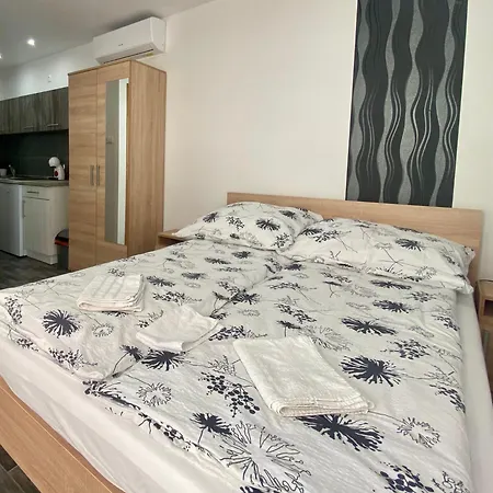 Tündi Apartamento Balatonlelle