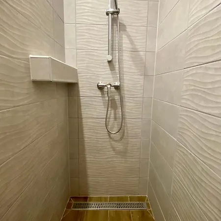 Tündi Apartman *
