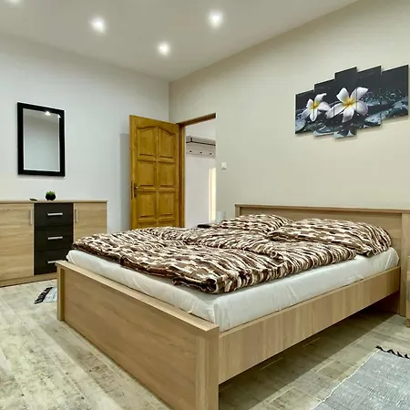 Apartamento Tündi *